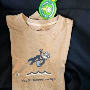 LIFE IS GOOD "Youth Knows No Age" NWT Men's Size S.  T-SHIRT